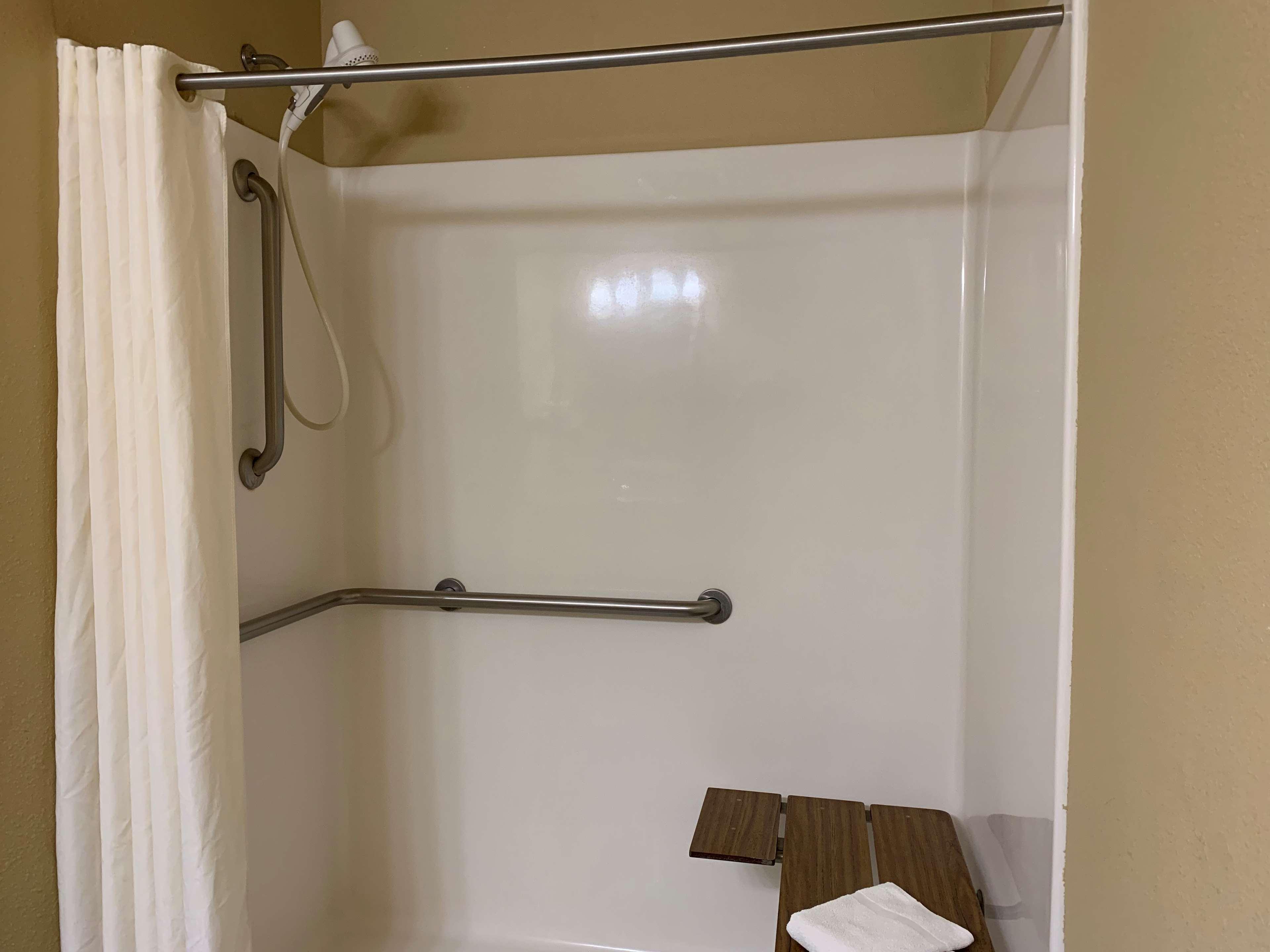 Comfort Inn Saint Paul East Oakdale Buitenkant foto