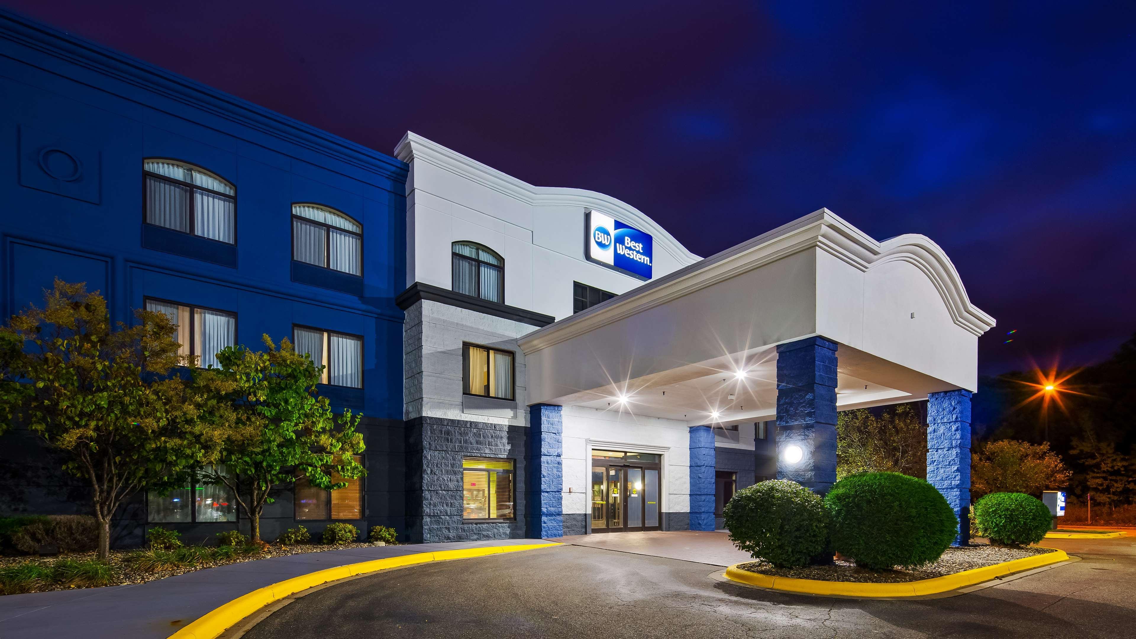 Comfort Inn Saint Paul East Oakdale Buitenkant foto