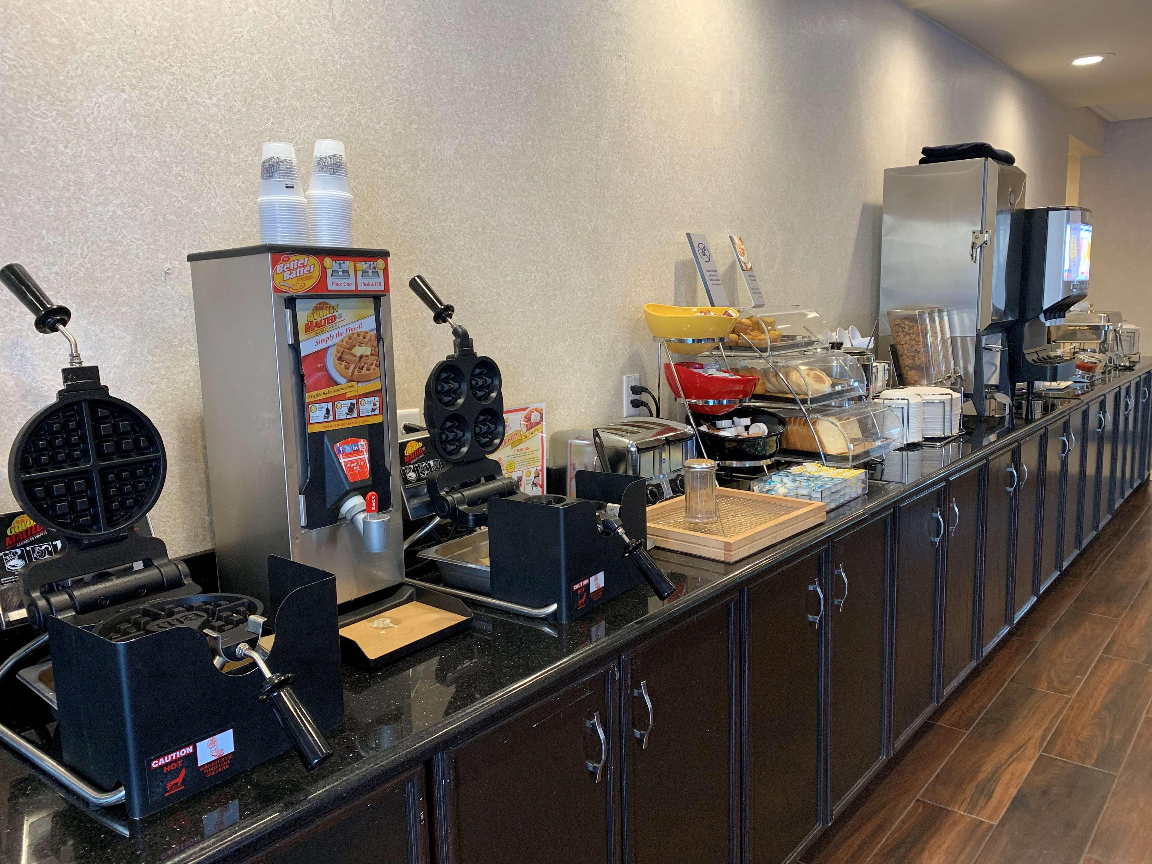 Comfort Inn Saint Paul East Oakdale Buitenkant foto